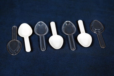 Plastic Flat back spoon